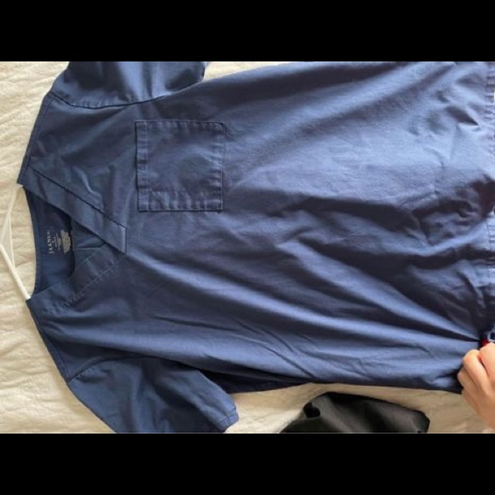 Men’s JAANUU scrubs